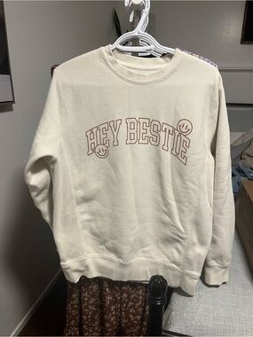 Hey Bestie Cream Graphic Crewneck Sweatshirt